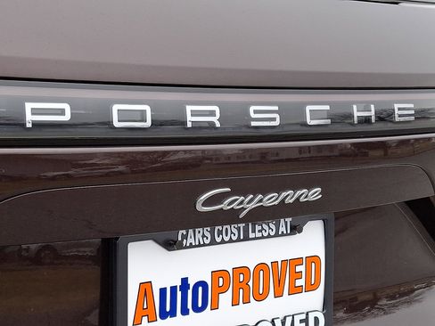 Used 2019 Porsche Cayenne image 29