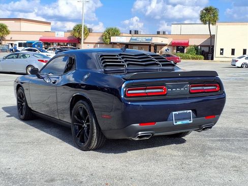 Used 2017 Dodge Challenger R/T w/ Blacktop Package image 5