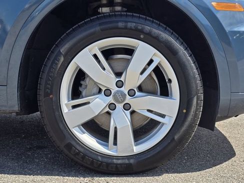 Used 2018 Audi Q5 2.0T Premium Plus w/ Premium Plus Package AWD/4WD image 12