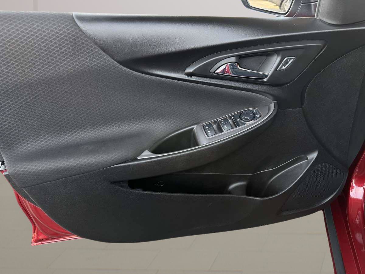 Used 2023 Chevrolet Malibu RS w/ Driver Confidence Package FWD image 5