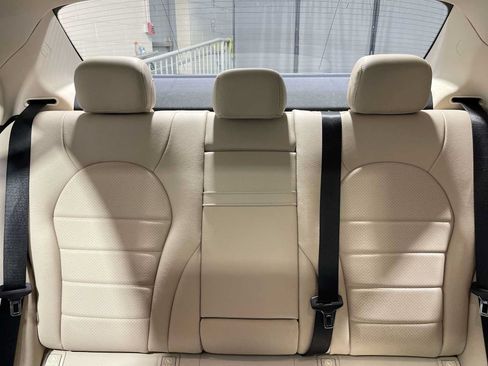 Used 2019 Mercedes-Benz C 300 4MATIC Sedan image 22
