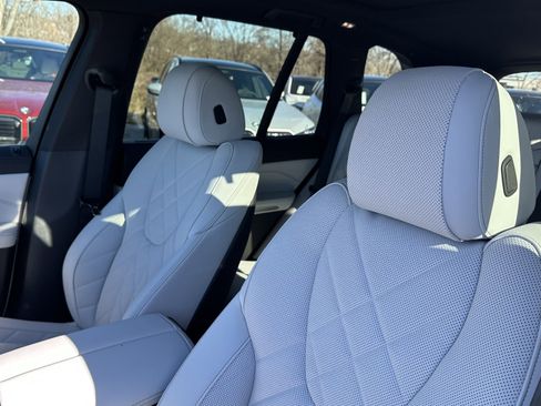 Used 2026 BMW X5 xDrive40i w/ Premium Package image 15