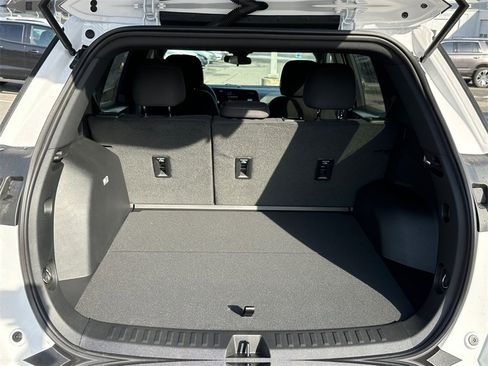 New 2026 Chevrolet Equinox LT image 23