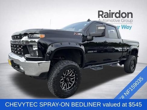 Used 2022 Chevrolet Silverado 2500 LT w/ Convenience Package AWD/4WD image 3
