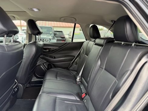 Used 2023 Subaru Outback Limited AWD/4WD image 7