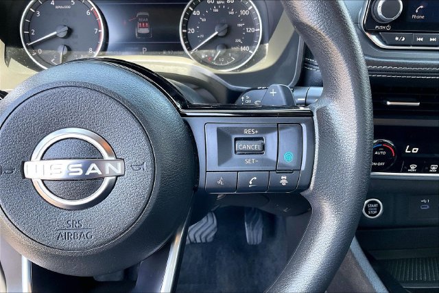 Used 2023 Nissan Rogue SV FWD image 19