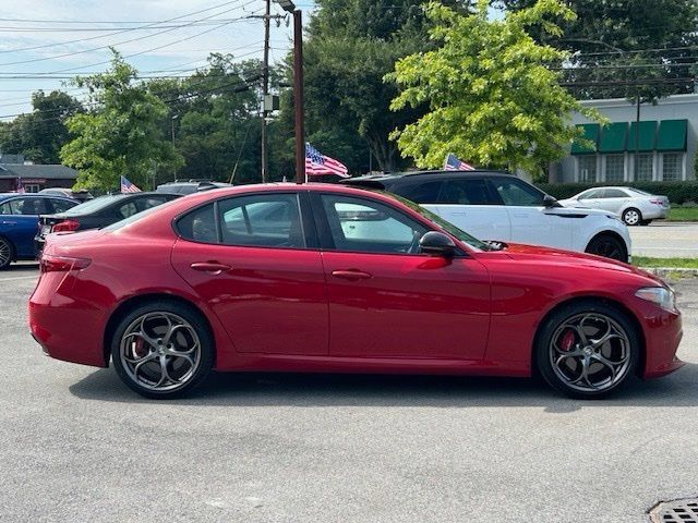 Used 2021 Alfa Romeo Giulia Ti Sport AWD/4WD image 4