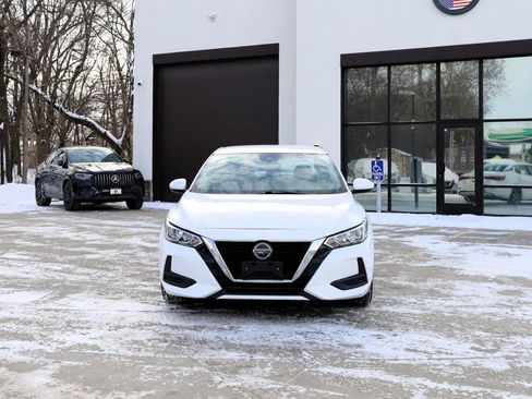 Used 2023 Nissan Sentra SV image 2