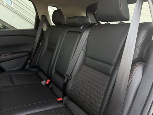 Certified 2025 Nissan Rogue SV image 15