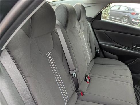 Certified 2023 Hyundai Elantra SEL w/ Convenience Package image 14
