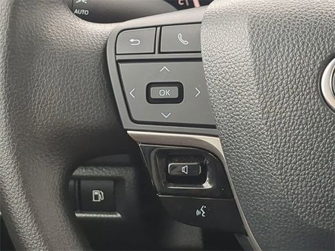 Certified 2025 Toyota Camry LE image 22