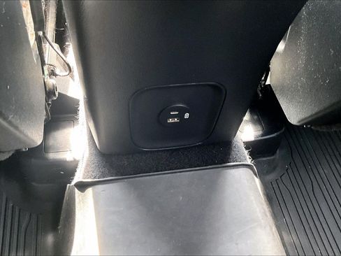 Used 2021 Ford Escape SE FWD image 37
