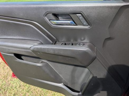 Used 2023 Chevrolet Colorado LT w/ LT Convenience Package III RWD image 14