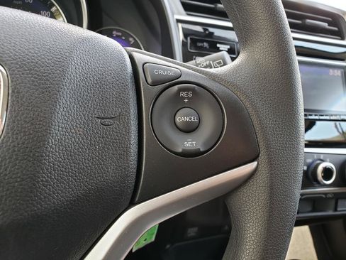 Used 2019 Honda Fit LX image 21