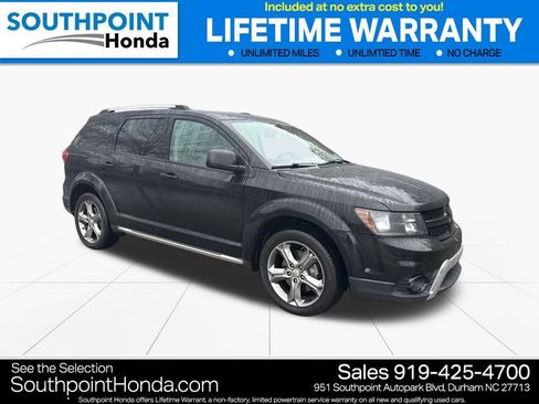 Used 2017 Dodge Journey Crossroad image 1