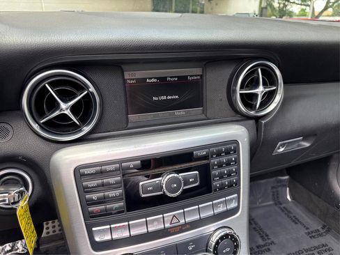 Used 2013 Mercedes-Benz SLK 250 image 13