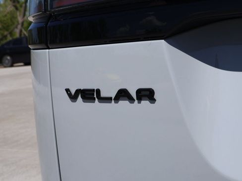 Certified 2026 Land Rover Range Rover Velar Dynamic SE AWD/4WD image 8
