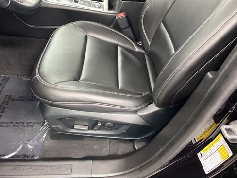 Used 2022 Ford Explorer XLT w/ Equipment Group 202A image 15