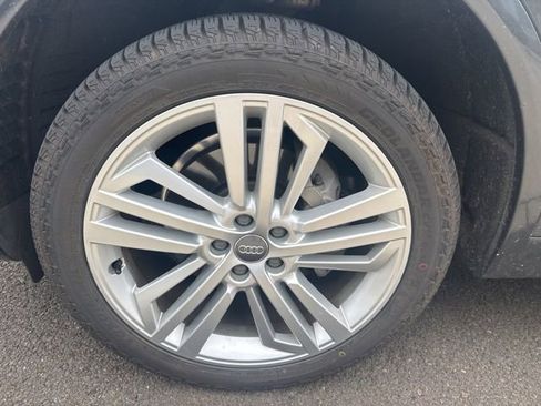 Used 2018 Audi Q5 2.0T Premium Plus w/ Premium Plus Package AWD/4WD image 11