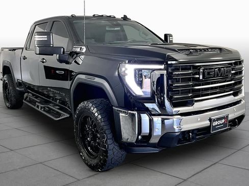 Used 2025 GMC Sierra 2500 Pro w/ 1SA Pro Safety Plus Package AWD/4WD image 3