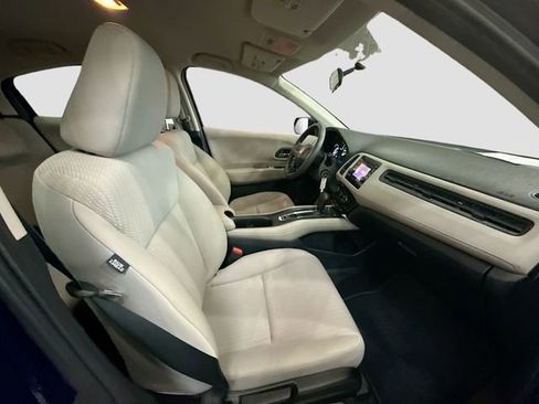 Used 2016 Honda HR-V LX image 25