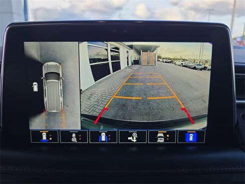 Used 2021 Chevrolet Tahoe RST w/ Luxury Package image 22