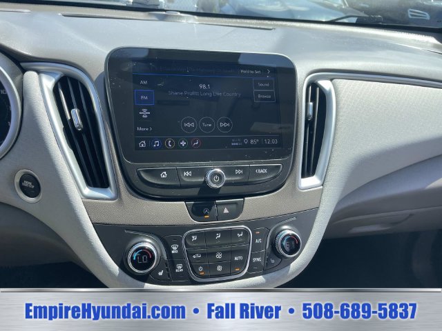 Used 2023 Chevrolet Malibu LT FWD image 23