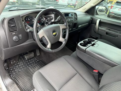Used 2012 Chevrolet Silverado 1500 LT RWD image 6