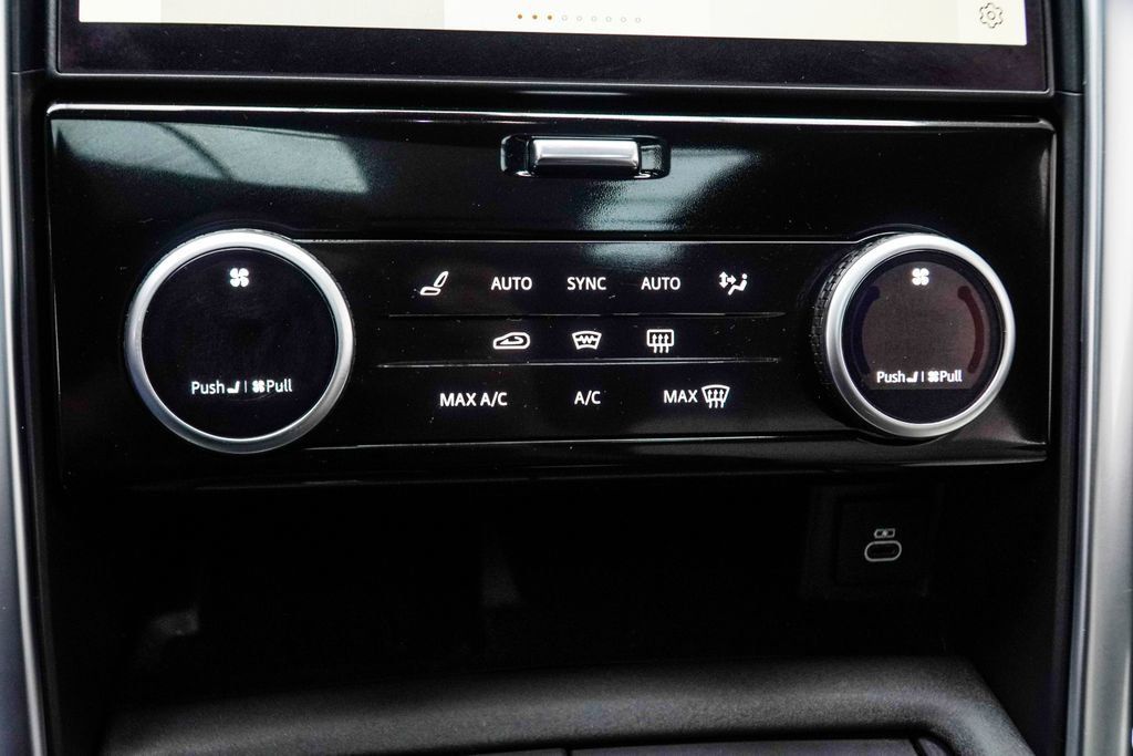 Used 2023 Land Rover Discovery HSE R-Dynamic AWD/4WD image 26