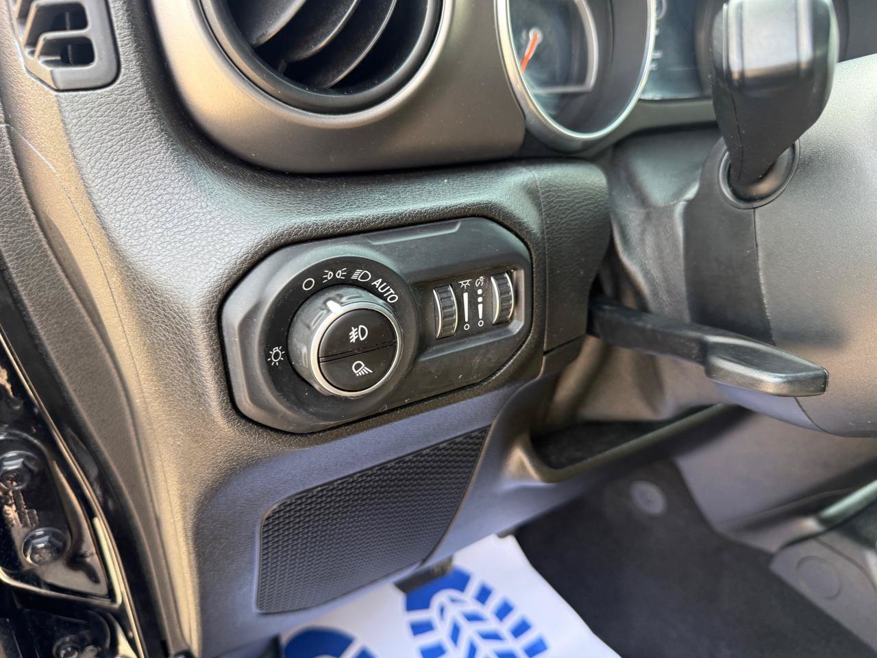 Used 2020 Jeep Gladiator Sport w/ Quick Order Package 24S AWD/4WD image 25