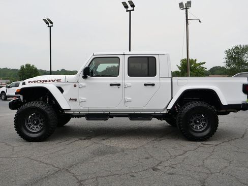 Used 2023 Jeep Gladiator Mojave w/ Cold Weather Group AWD/4WD image 46