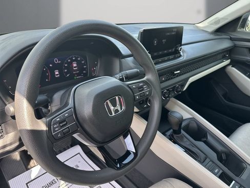 Used 2025 Honda Accord SE image 15