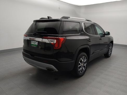 Used 2023 GMC Acadia SLT FWD image 9