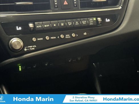 Used 2023 Lexus ES 350 w/ Premium Package FWD image 24