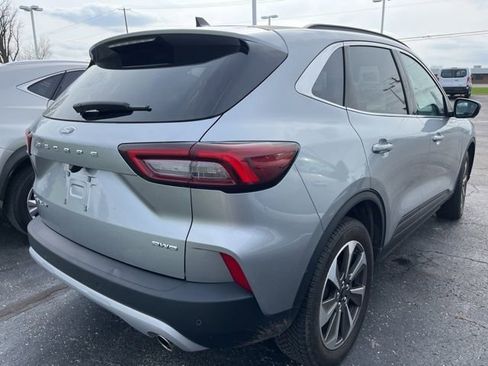 Used 2023 Ford Escape Platinum image 2