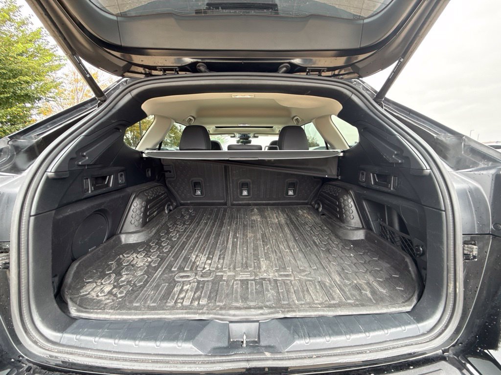 Used 2023 Subaru Outback Touring w/ Popular Package #2 AWD/4WD image 19