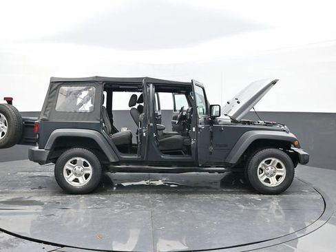 Used 2016 Jeep Wrangler Unlimited Sport w/ Connectivity Group image 64