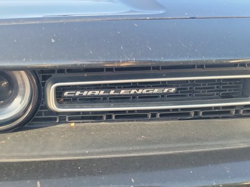 Used 2016 Dodge Challenger SXT RWD image 16