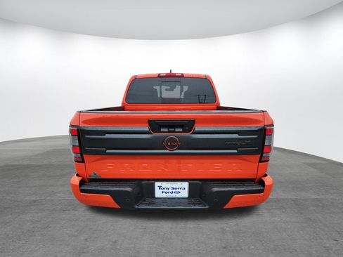 Used 2025 Nissan Frontier Pro-X RWD image 6