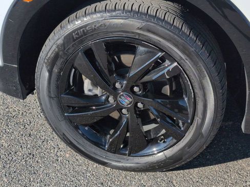 Used 2024 Buick Encore GX Sport Touring image 28