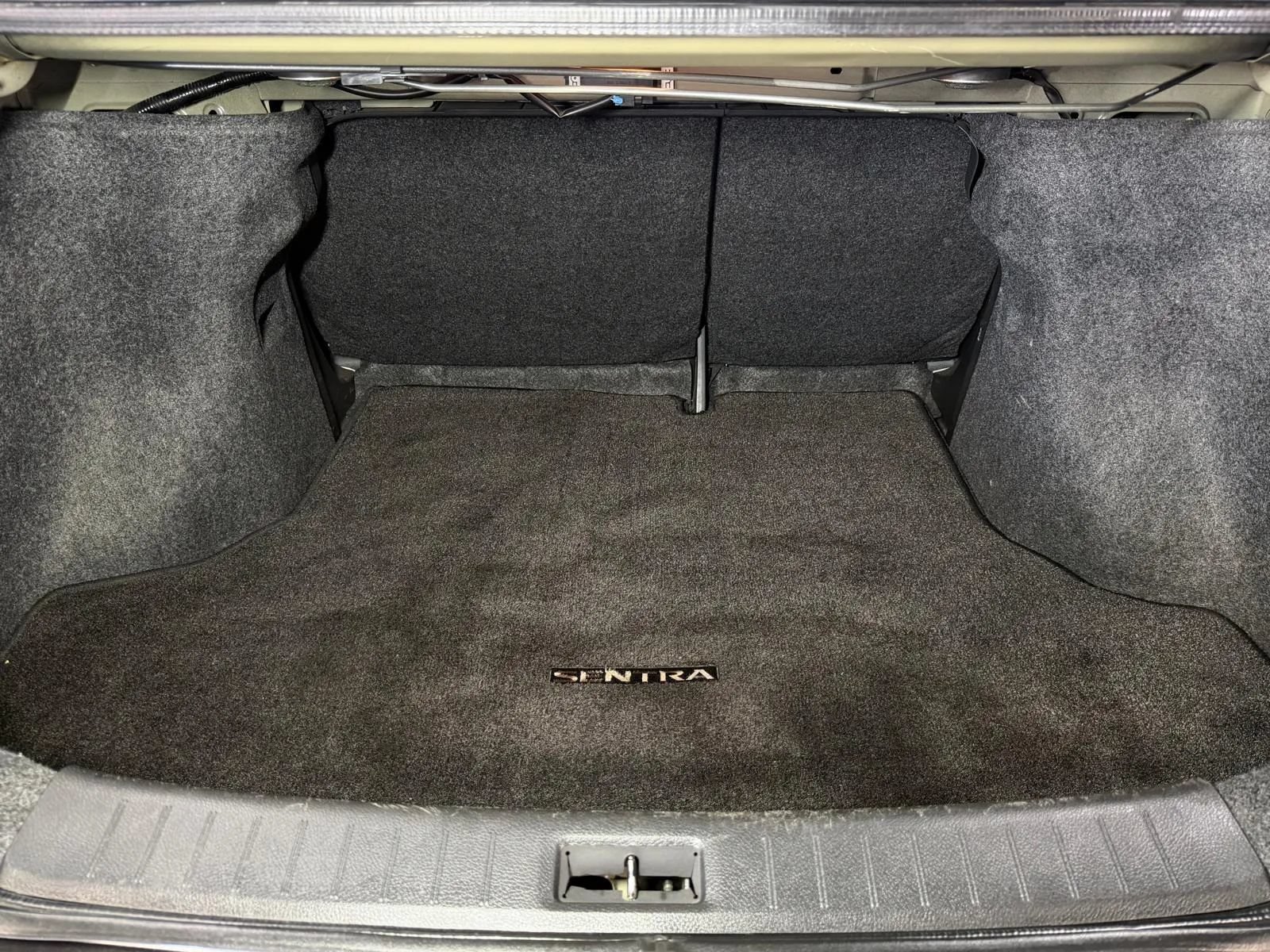 Used 2018 Nissan Sentra SV FWD image 13