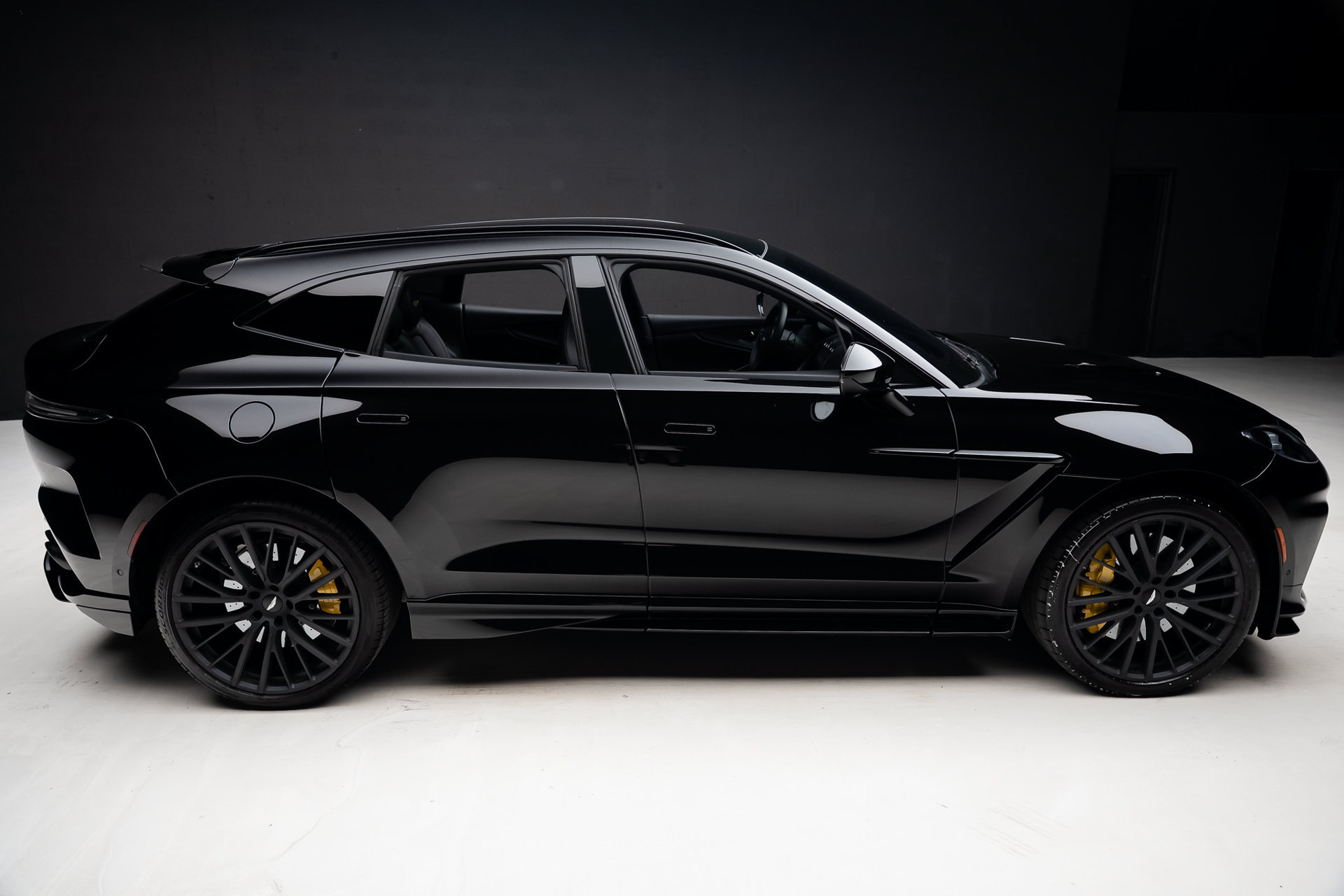 Used 2024 Aston Martin DBX 707 AWD/4WD image 34