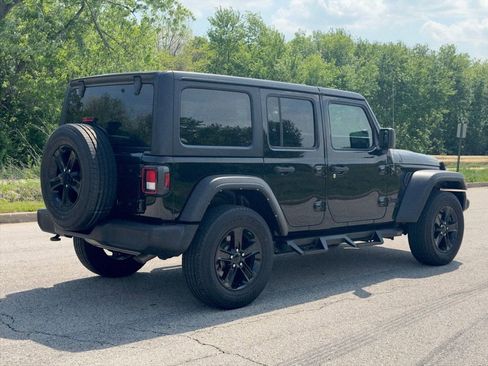 Used 2022 Jeep Wrangler Unlimited Sport AWD/4WD image 35