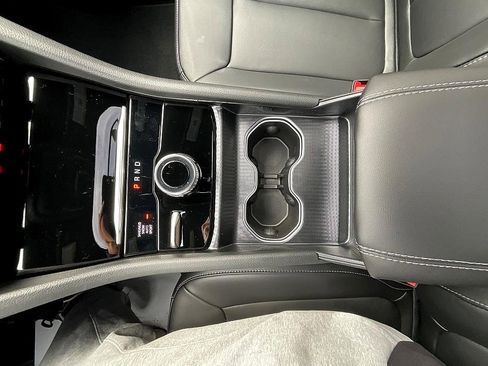 New 2025 Jeep Grand Cherokee L Limited image 28