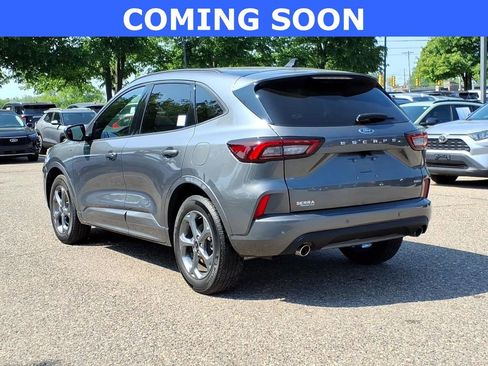Used 2023 Ford Escape ST-Line Select w/ Tech Pack #1 AWD/4WD image 3