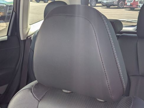 Used 2023 Subaru Forester Limited AWD/4WD image 12
