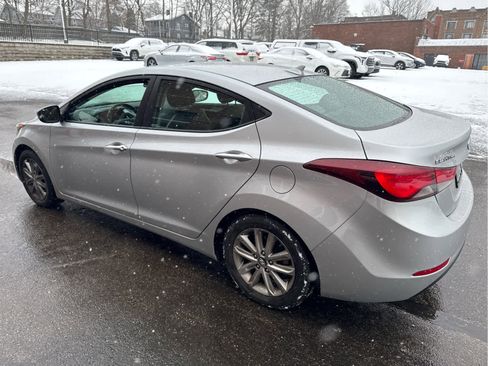 Used 2014 Hyundai Elantra SE w/ Option Group 02 image 5