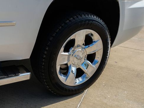 Used 2017 Chevrolet Tahoe LT w/ LT Signature Package image 58