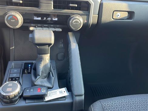 Used 2025 Toyota 4Runner SR5 image 14