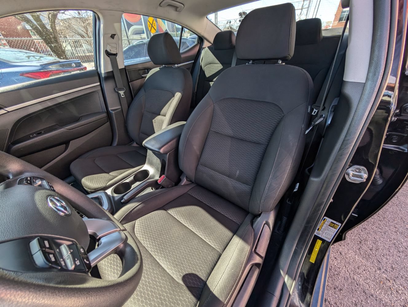 Used 2019 Hyundai Elantra SE w/ Cargo Package FWD image 16